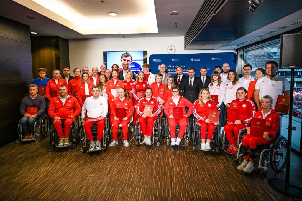 Spotkanie Medalistow Z Ministrem Sportu Na Pge Narodowym 1 Fot Bartlomiej Zborowski Pkpar