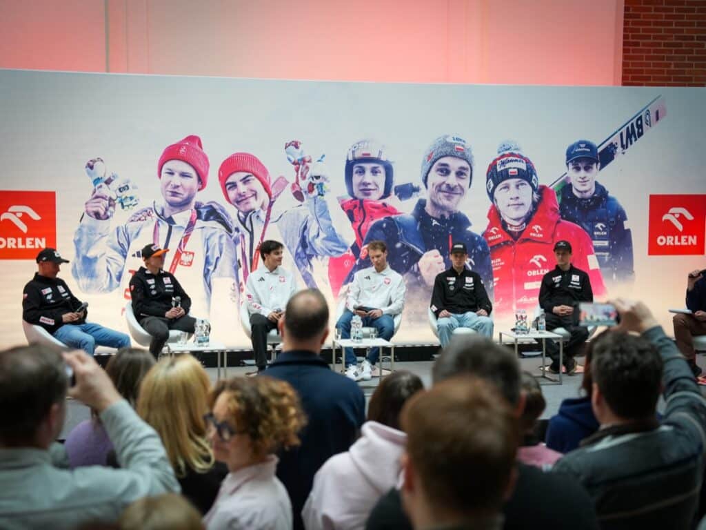 Skoczkowie I Para Siedziba 29 1