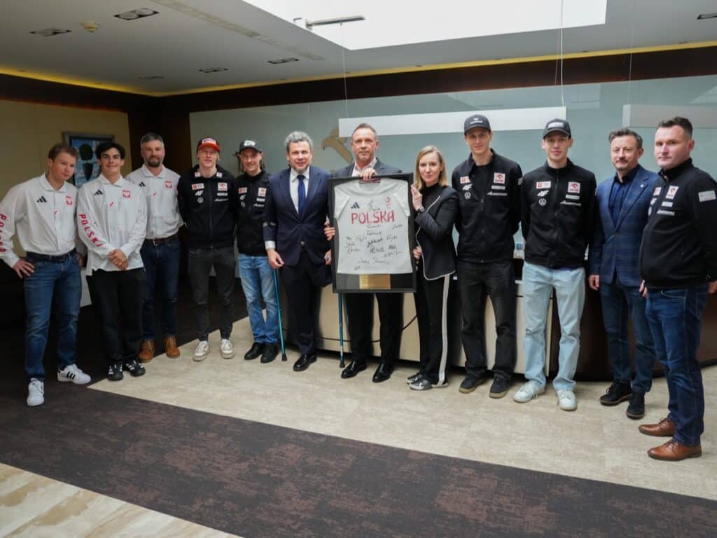 Skoczkowie I Para Siedziba 47