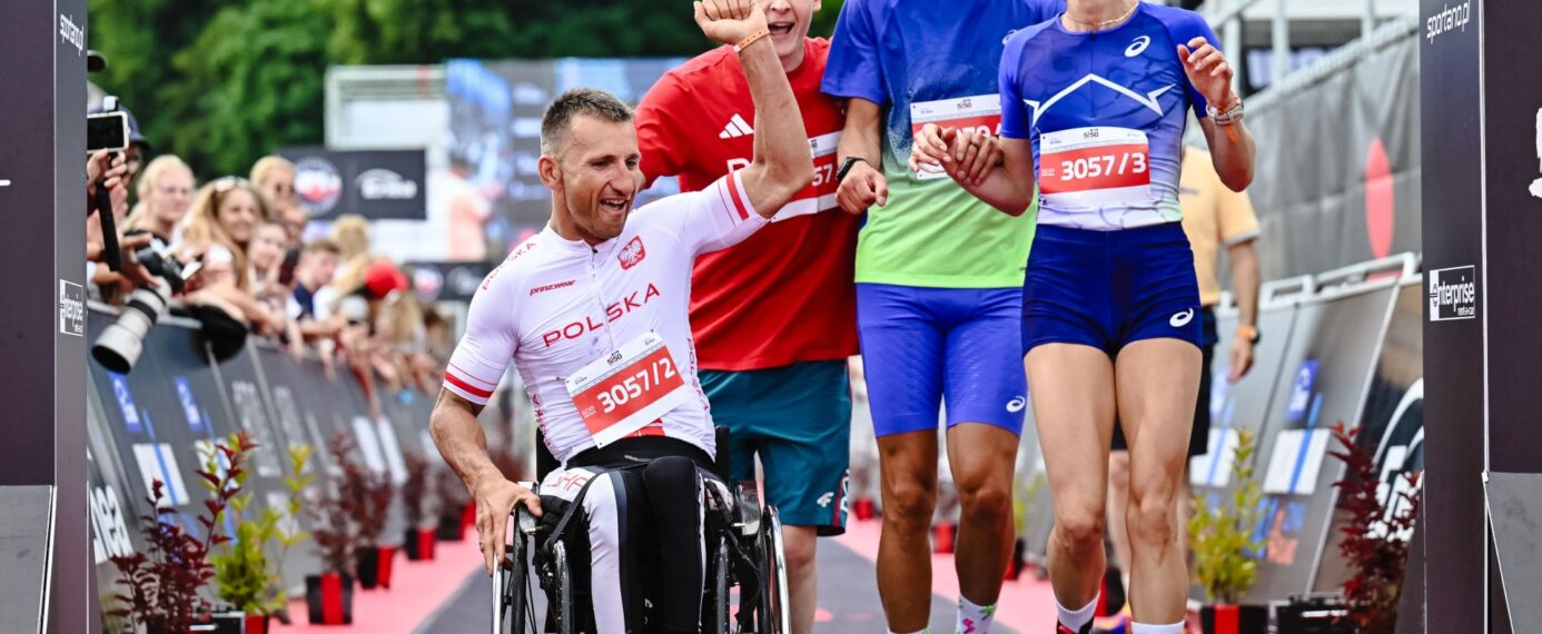 Paralimpijczycy wygrali triathlonową sztafetę podczas zawodów Enea IRONMAN 70.3 Gdynia!
